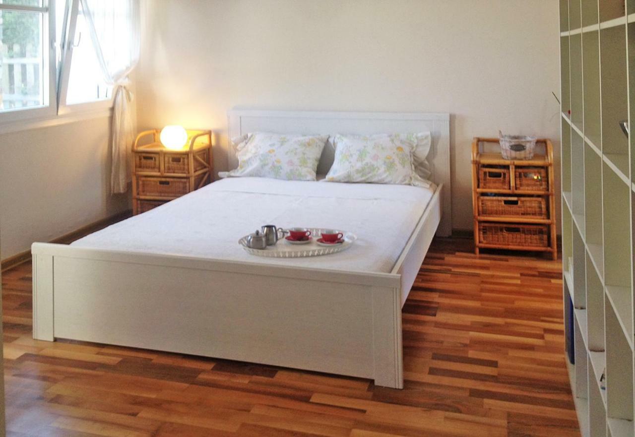 Lovely Apartm.Near Airport Kardiá Buitenkant foto