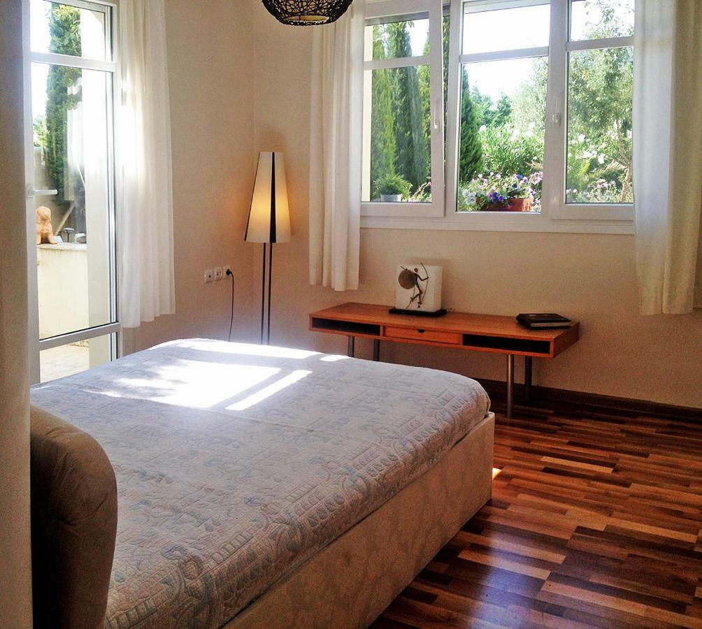 Lovely Apartm.Near Airport Kardiá Buitenkant foto