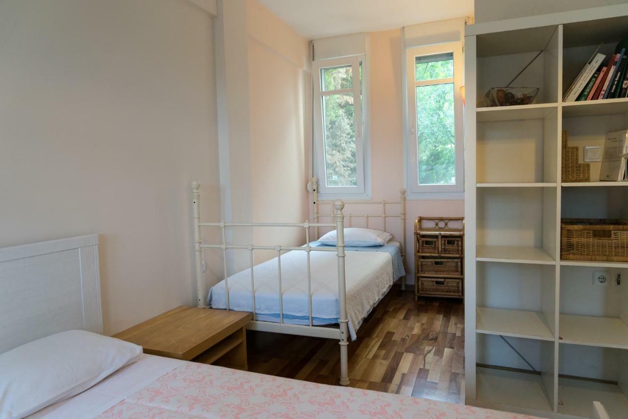 Lovely Apartm.Near Airport Kardiá Buitenkant foto